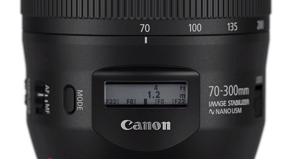 After mirrorless camera, Canon brings 70-300mm lens with LCD display