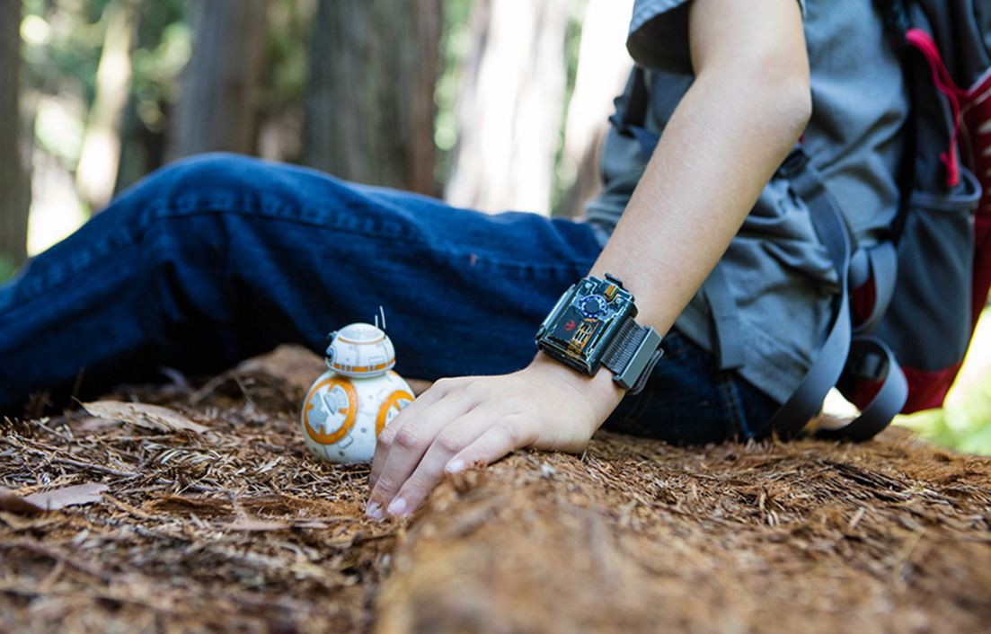 Sphero’s new wristband can control BB-8 droid with hand gestures