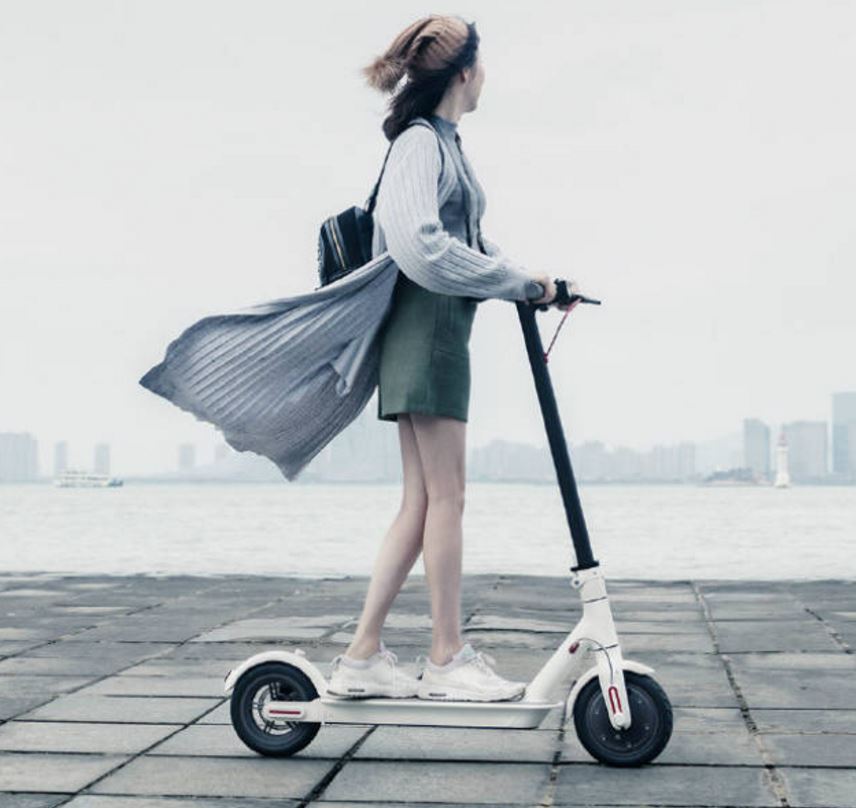 The Mi Electric Scooter offers speed of 25 kmph, can fold itself in 3 secs