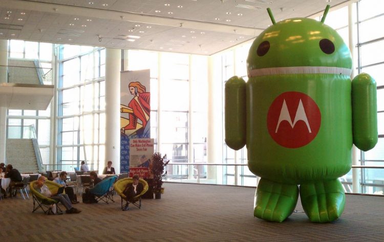 After Nokia and BlackBerry, Lenovo aims to bring back the Motorola brand to its roots