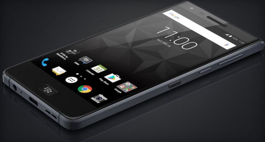 BlackBerry Motion mid-range smartphone with headphone jack leaked